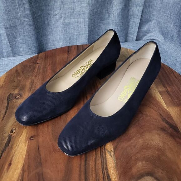 Salvatore Ferragamo Classic Block Heel Pumps Designer Italy Black Size 8B - Picture 13 of 14